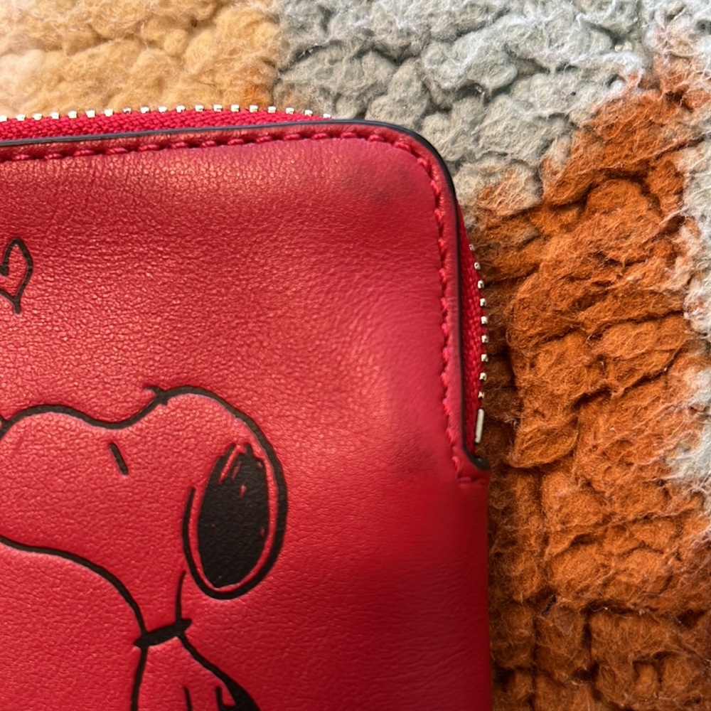 Coach Authentic Snoopy wristlet - Picture 7 of 7